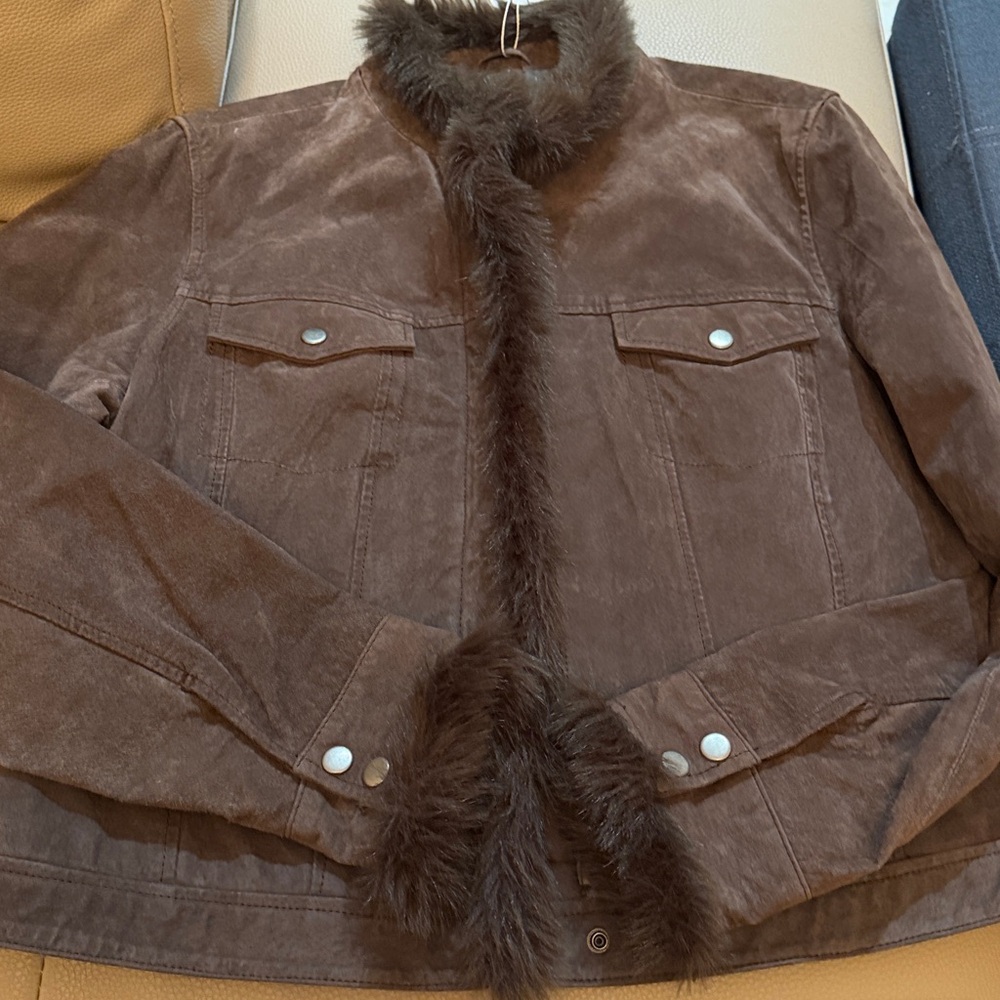 Coldwater Creek Brown Leather Jacket with Fur Trim size Large. 100% Leather. - Picture 6 of 6